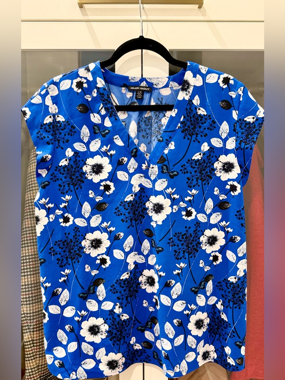 Hilary Radley Blue Floral V-Neck Blouse Women’s Large Stretch Cap Sleeve Top